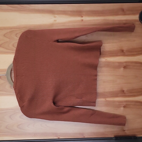 Twine and String Sweater Top - Picture 4 of 7